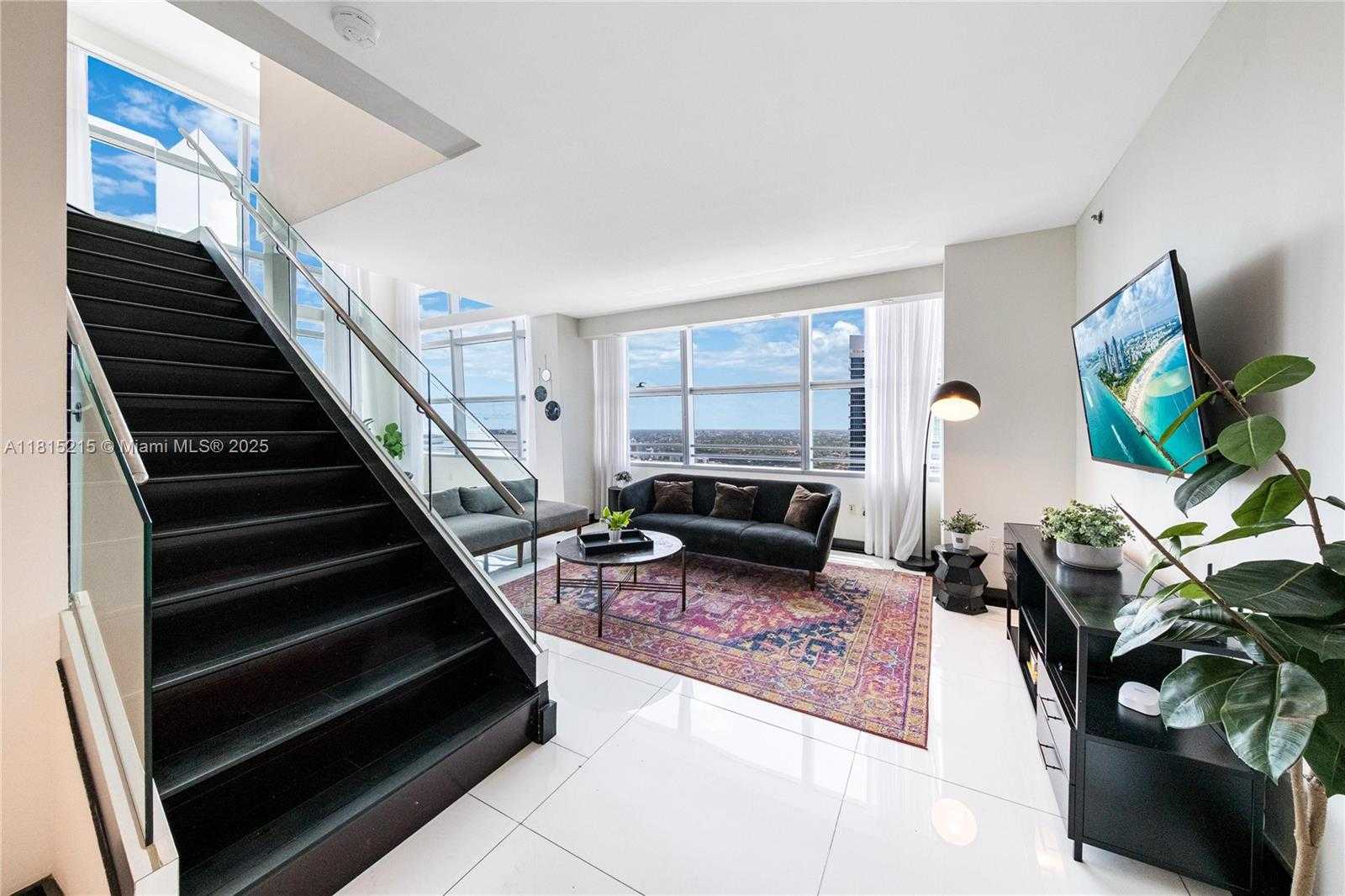 Small Image of 1395 BRICKELL AVE #3404, Miami Number 47