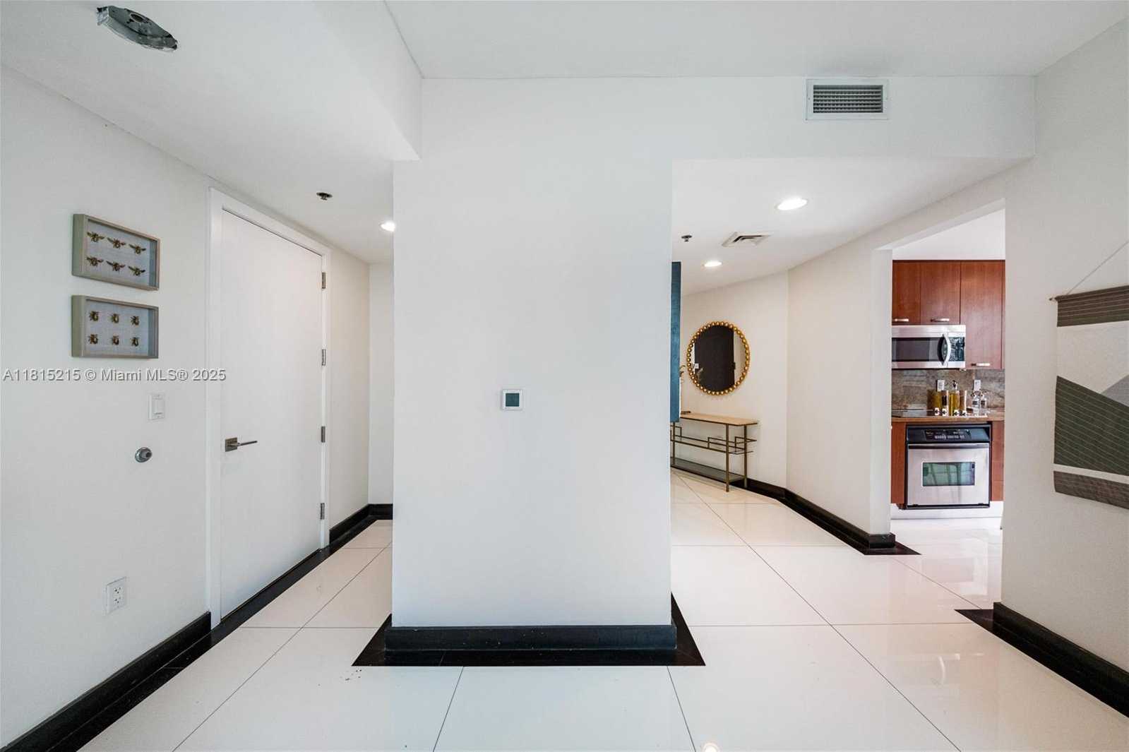Small Image of 1395 BRICKELL AVE #3404, Miami Number 51