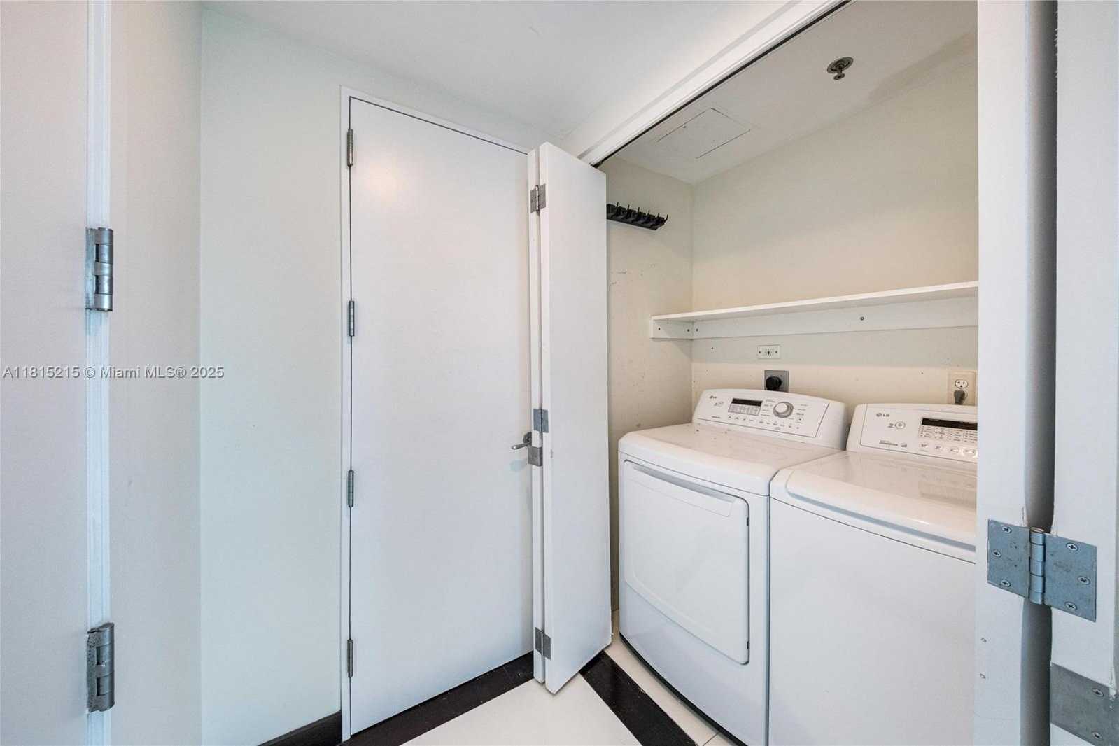 Small Image of 1395 BRICKELL AVE #3404, Miami Number 70