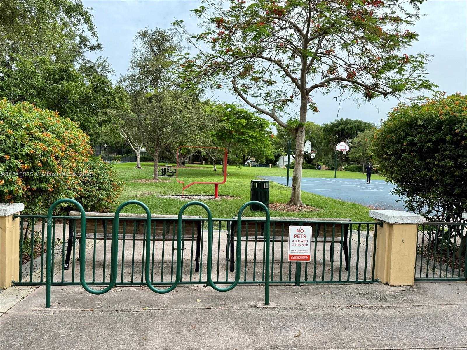Small Image of 1235 MARIPOSA AVE #7, Coral Gables Number 27