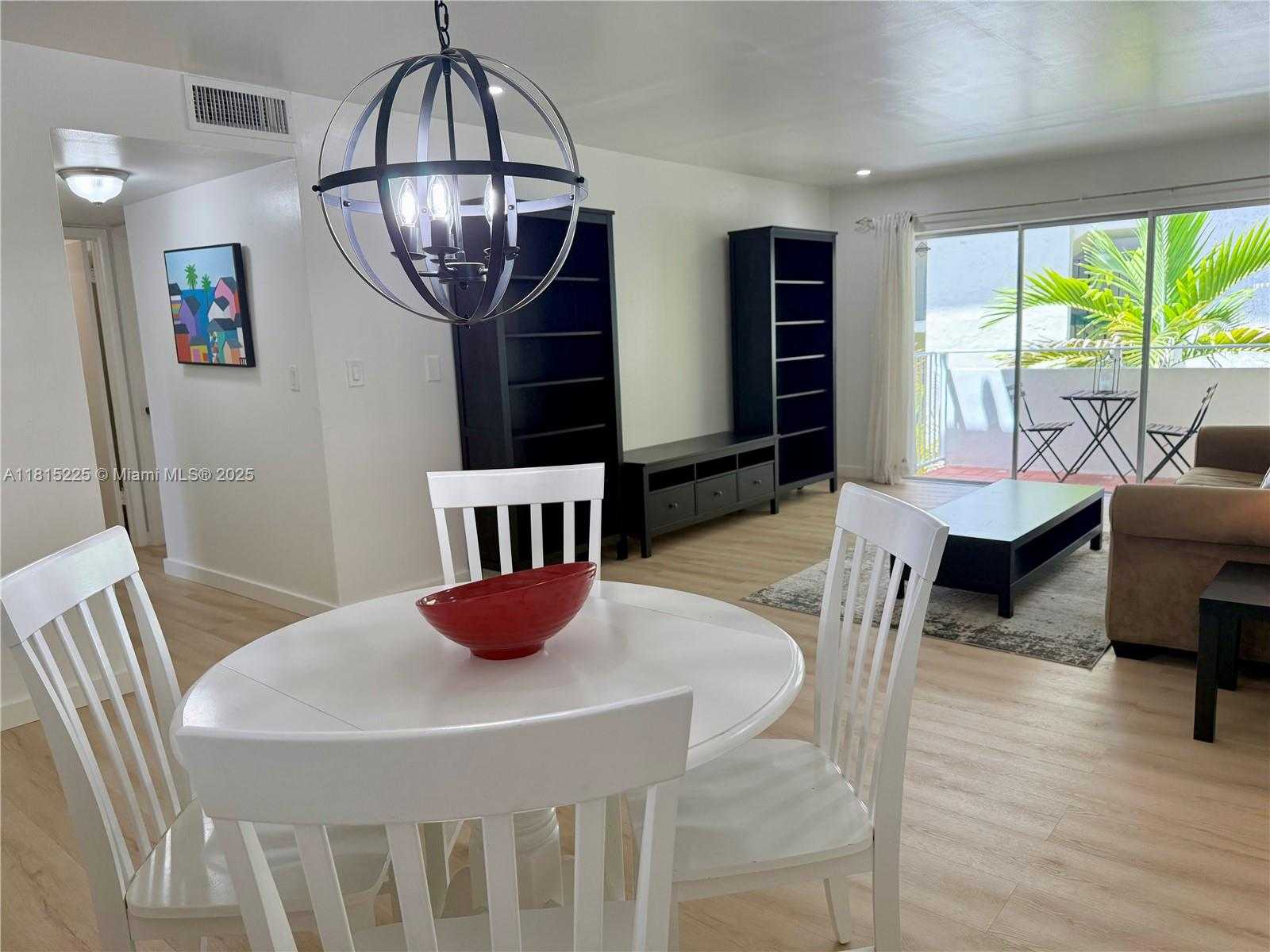 Small Image of 1235 MARIPOSA AVE #7, Coral Gables Number 6