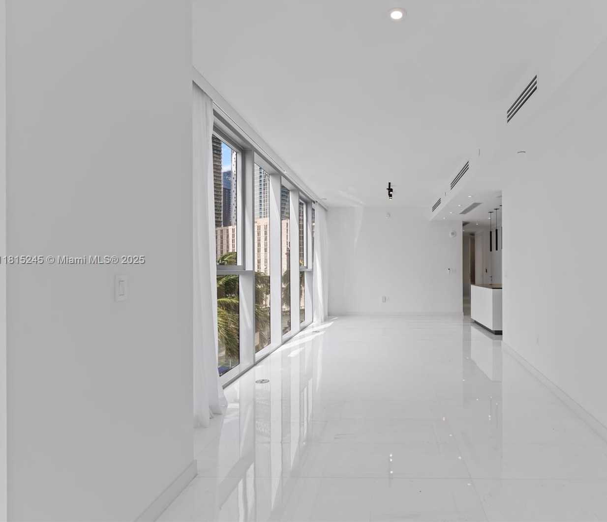 Small Image of 300 BISCAYNE BLVD WAY #1004, Miami Number 5