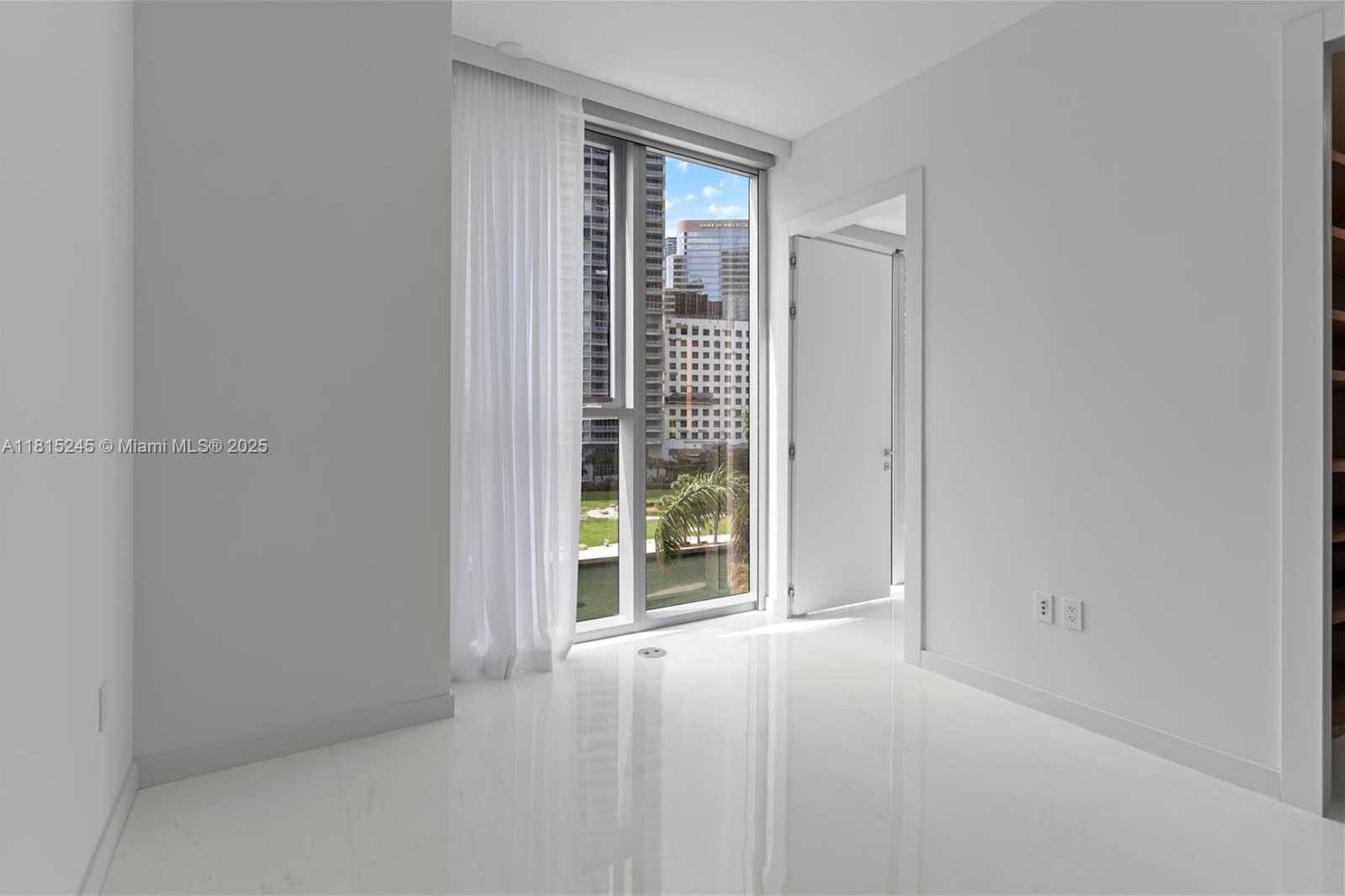 Small Image of 300 BISCAYNE BLVD WAY #1004, Miami Number 7