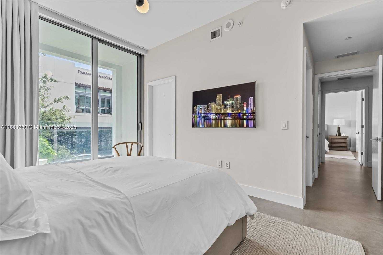 Small Image of 650 NORTH EAST 32ND ST #BH6, Miami Number 10