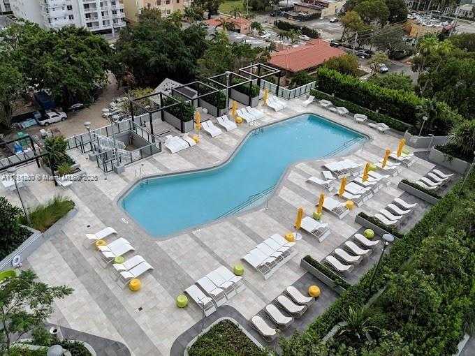 Small Image of 650 NORTH EAST 32ND ST #BH6, Miami Number 64