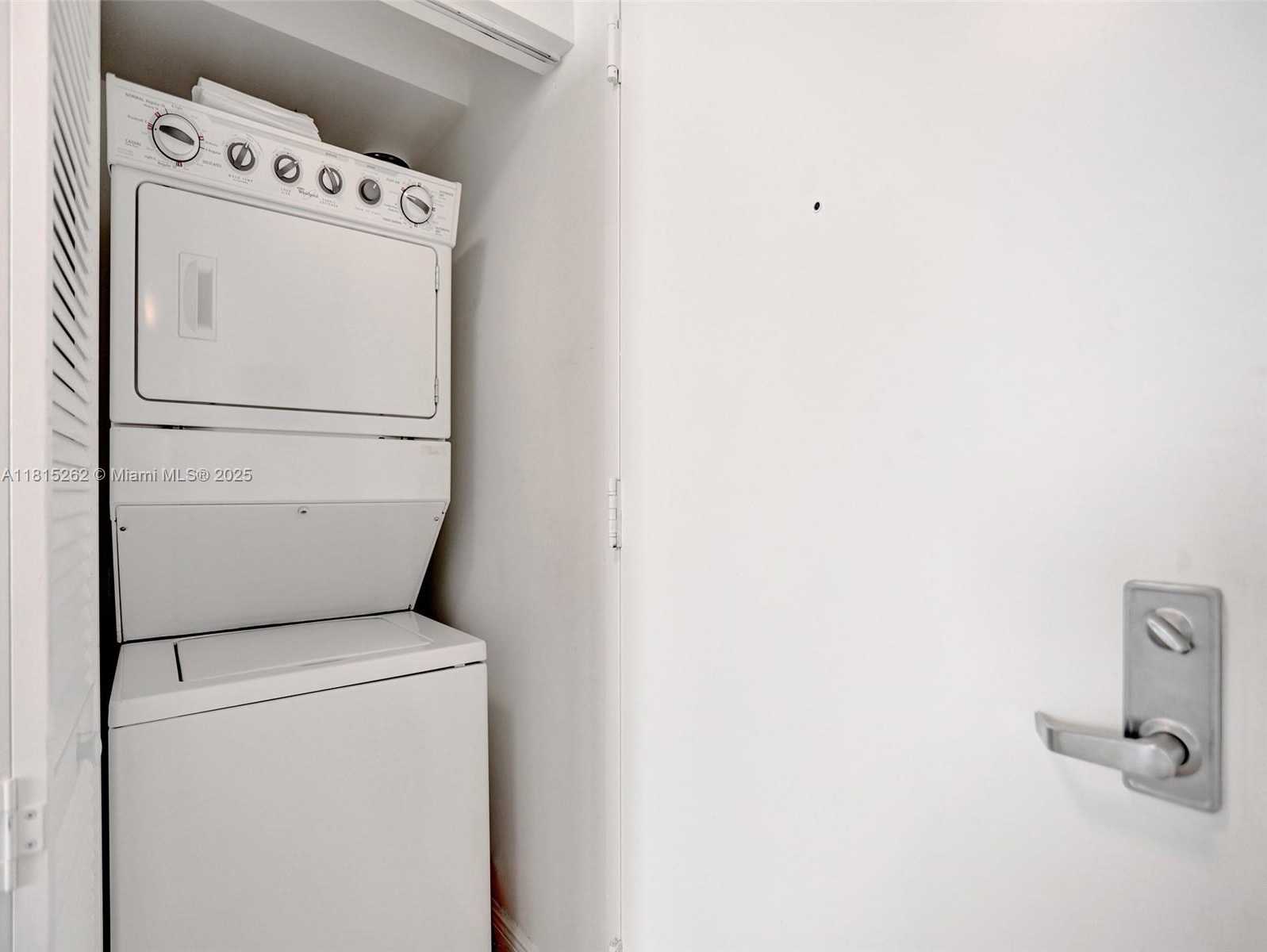 Small Image of 90 SOUTH WEST 3RD ST #2809, Miami Number 26