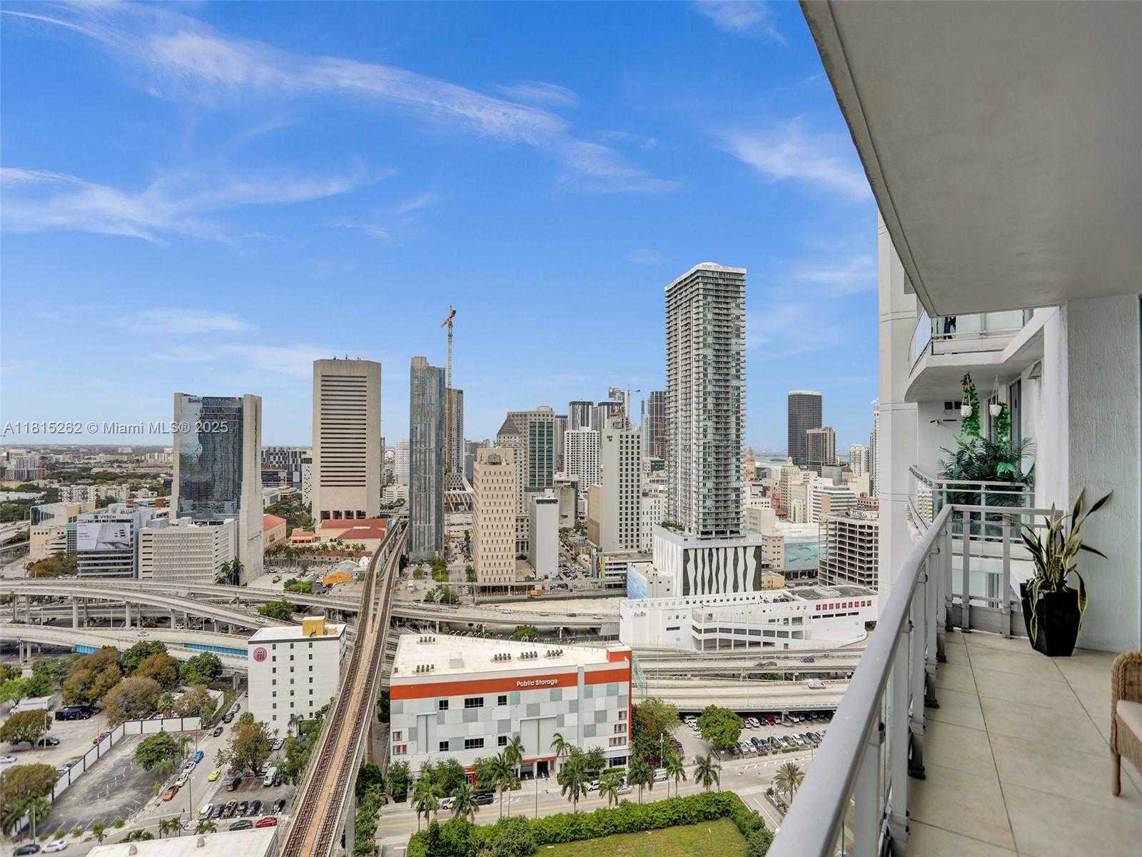 Small Image of 90 SOUTH WEST 3RD ST #2809, Miami Number 27