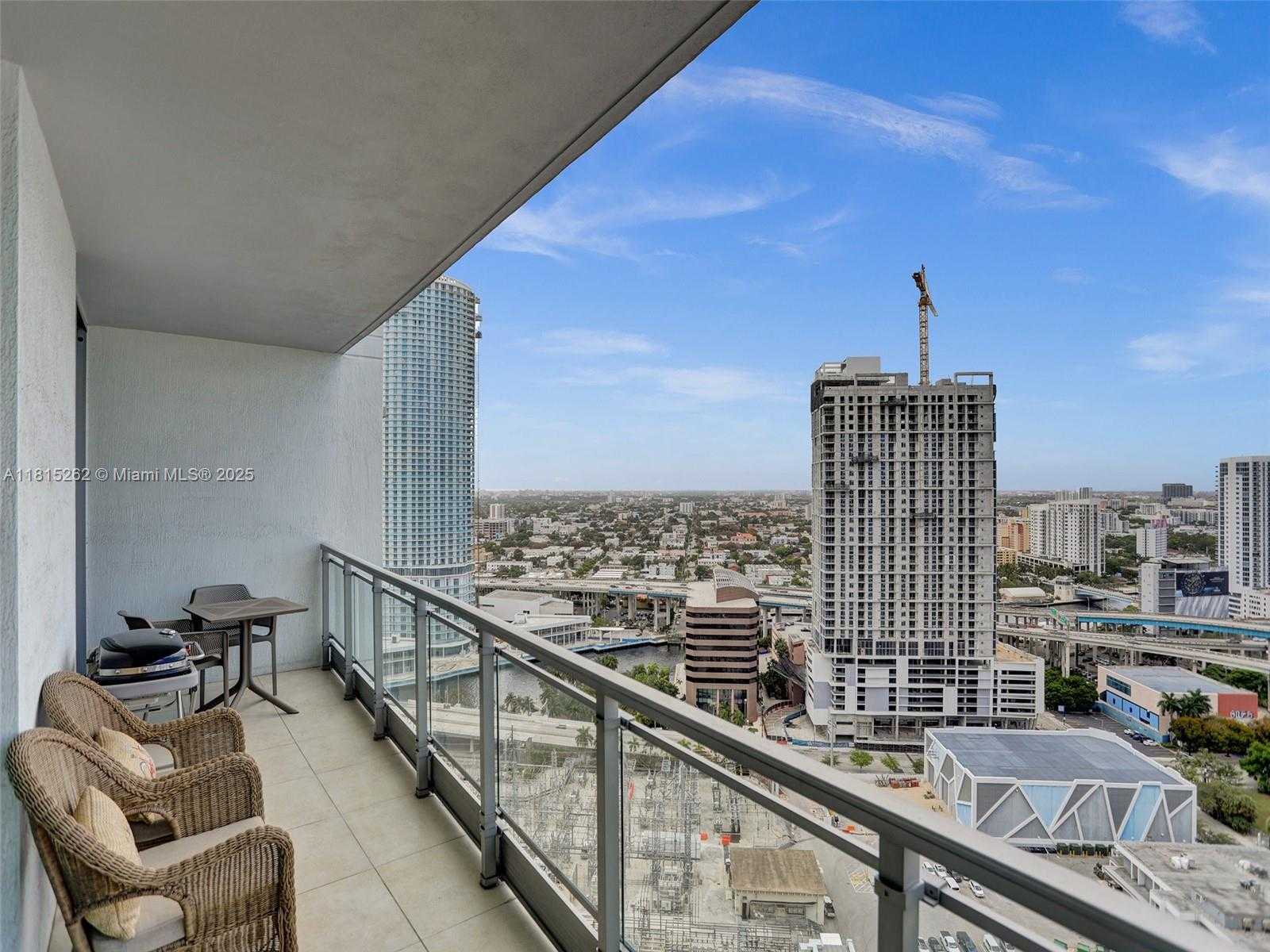 Small Image of 90 SOUTH WEST 3RD ST #2809, Miami Number 30