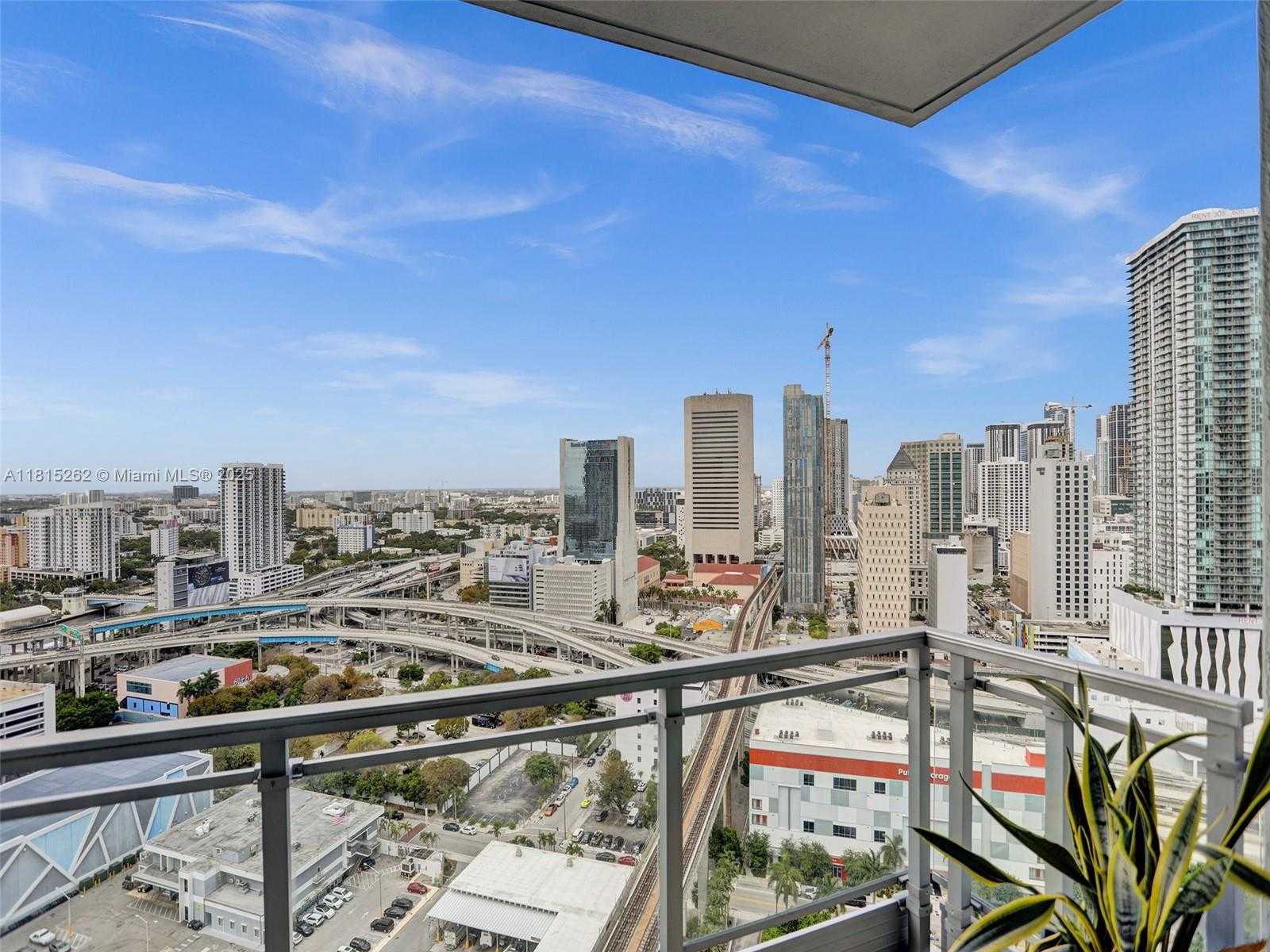 Small Image of 90 SOUTH WEST 3RD ST #2809, Miami Number 31