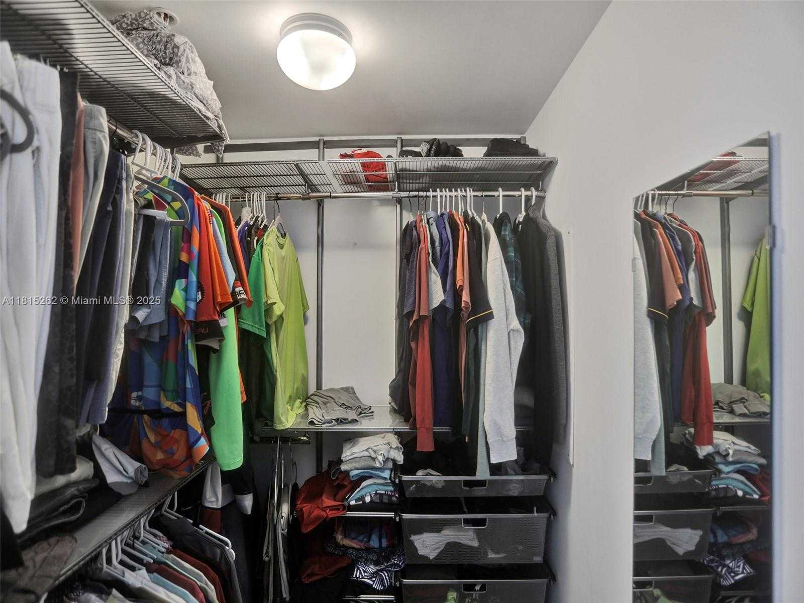 Small Image of 90 SOUTH WEST 3RD ST #2809, Miami Number 37