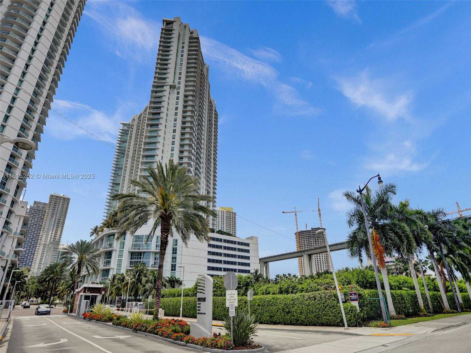 Small Image of 90 SOUTH WEST 3RD ST #2809, Miami Number 4