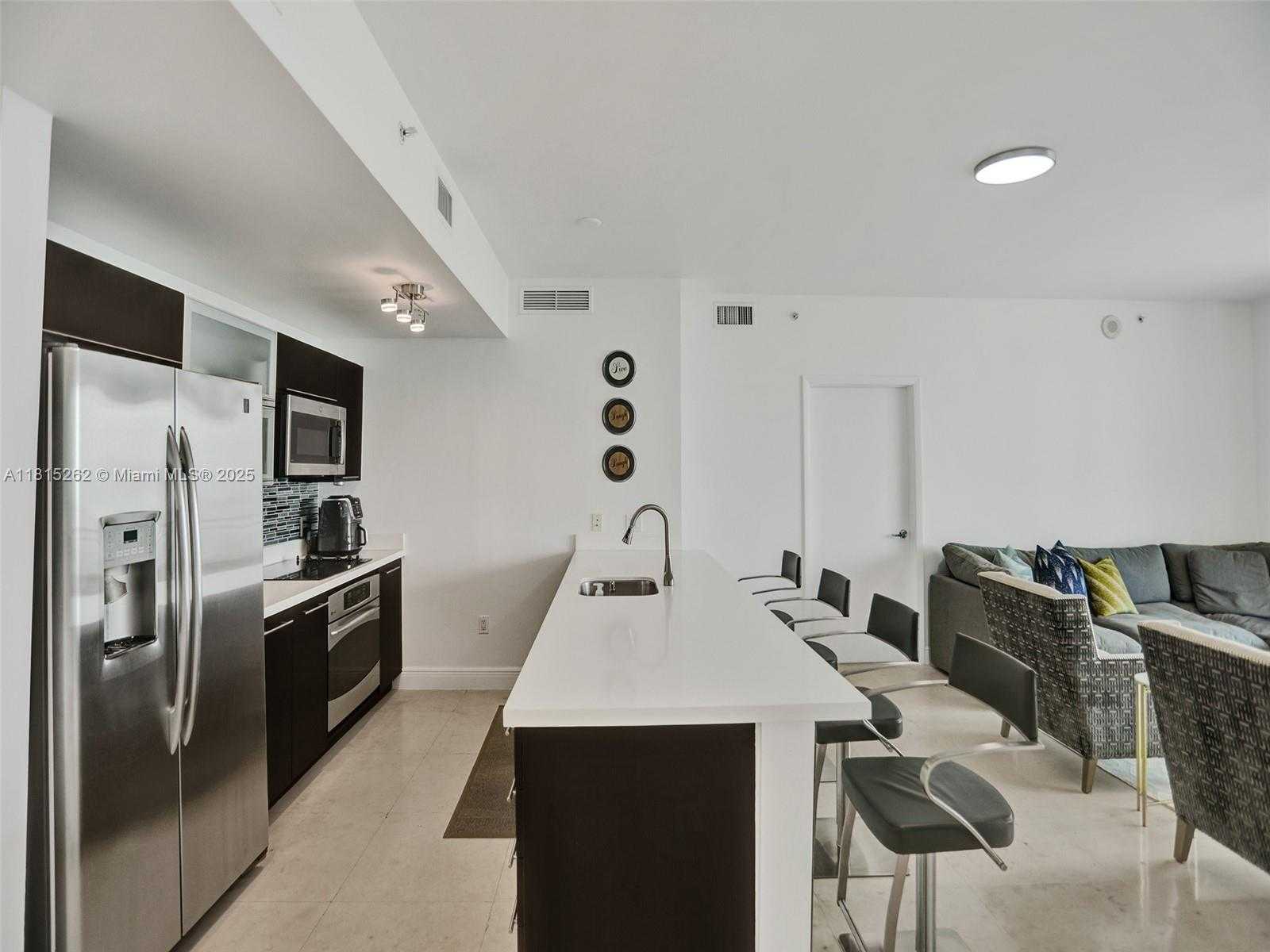 Small Image of 90 SOUTH WEST 3RD ST #2809, Miami Number 7