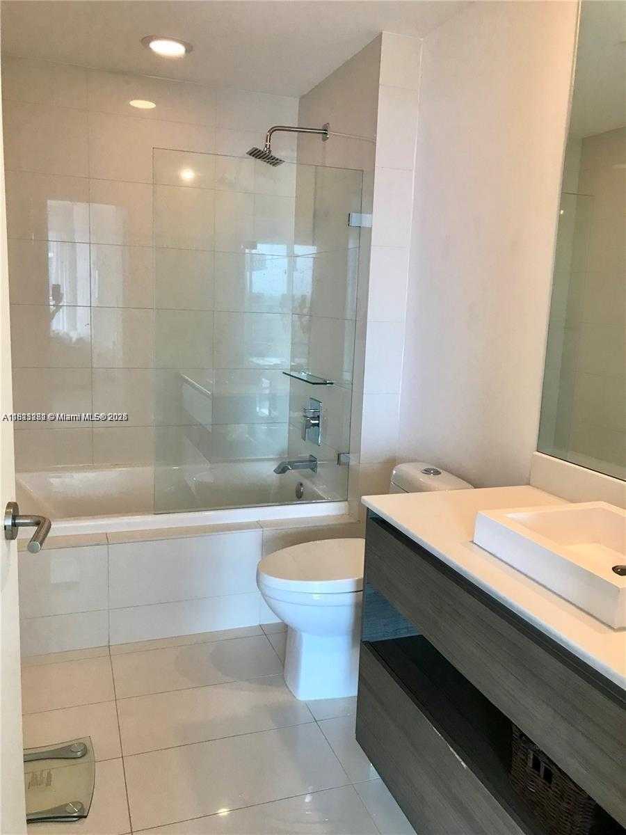 Small Image of 1100 SOUTH MIAMI AVE #2706, Miami Number 4