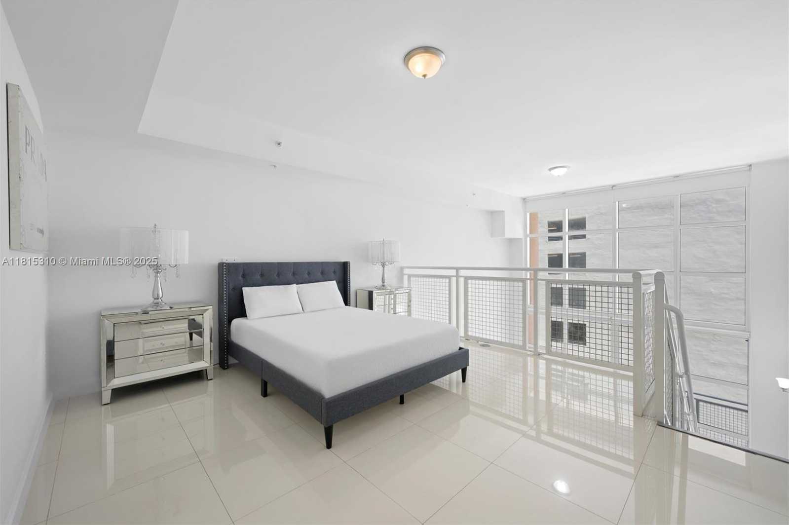 Small Image of 244 BISCAYNE BLVD #451, Miami Number 11