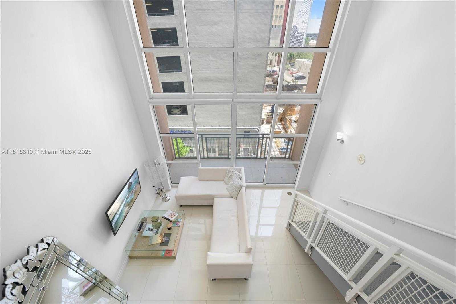Small Image of 244 BISCAYNE BLVD #451, Miami Number 9