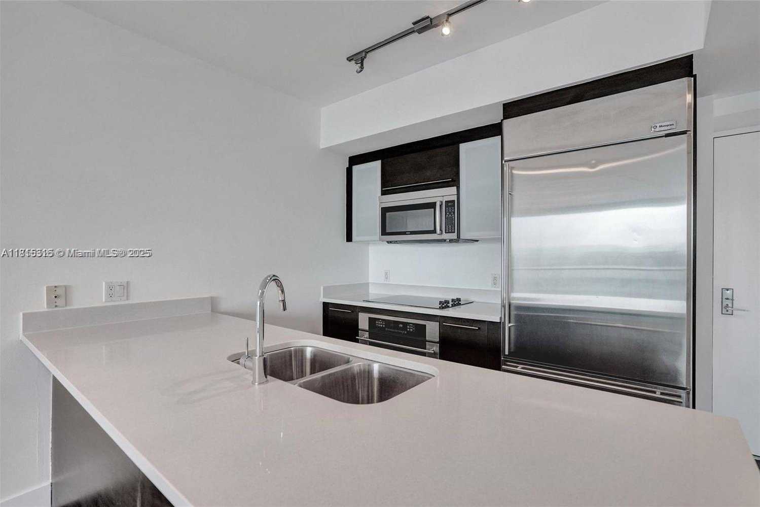 Small Image of 55 SOUTH EAST 6TH ST #3604, Miami Number 2