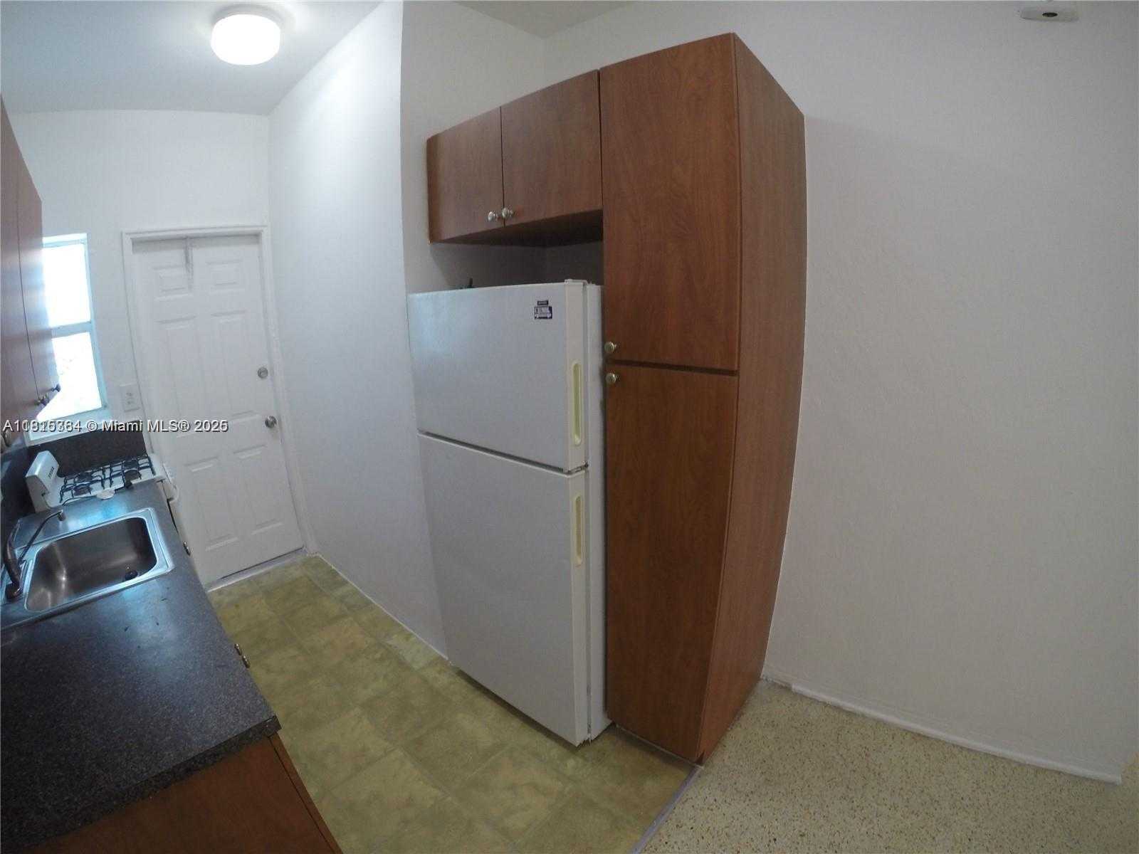 Small Image of 835 83RD ST #3, Miami Beach Number 7