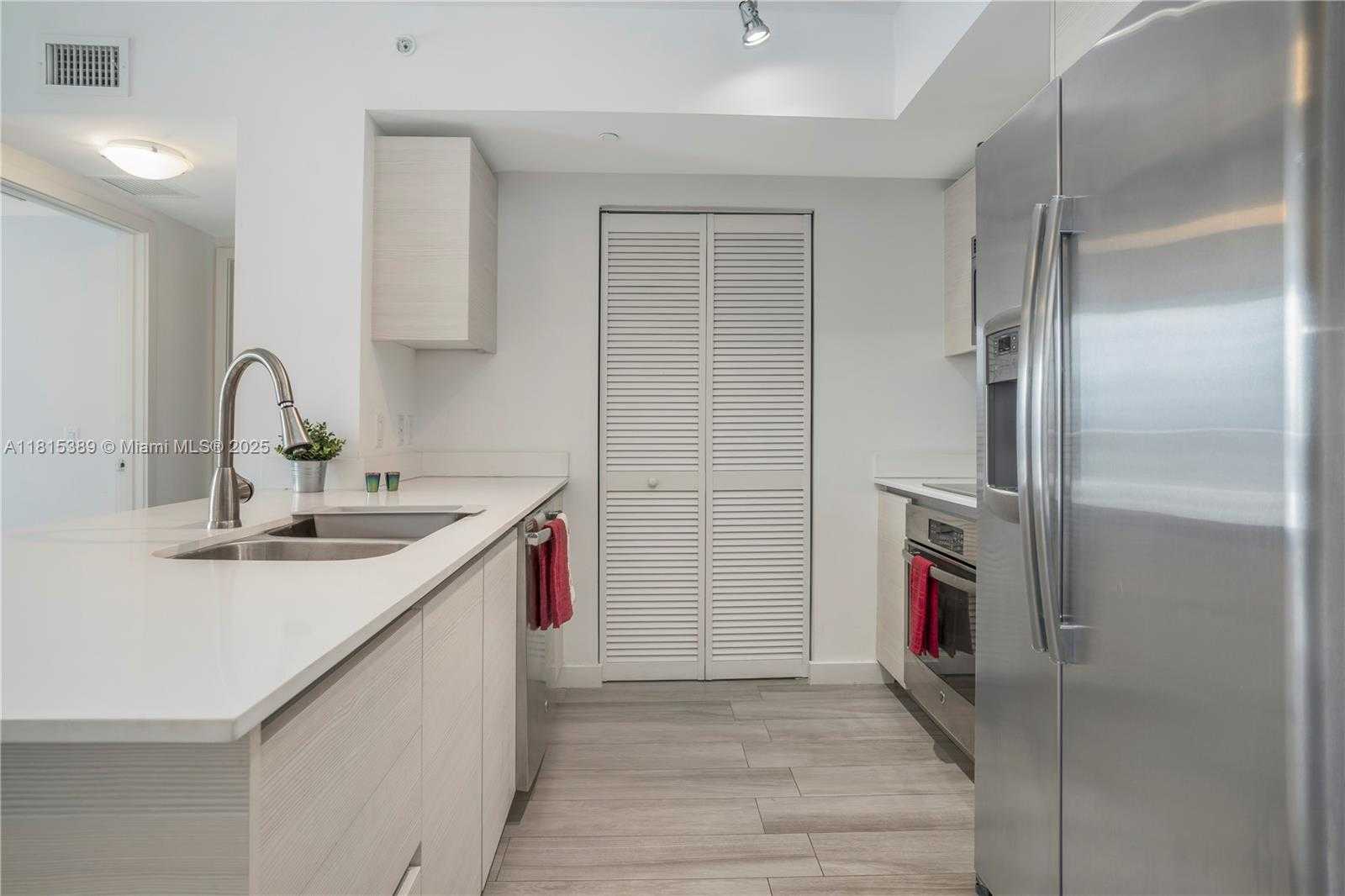 Small Image of 4250 BISCAYNE BLVD #1116, Miami Number 14