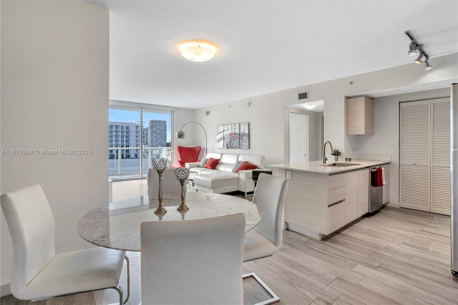Small Image of 4250 BISCAYNE BLVD #1116, Miami Number 16