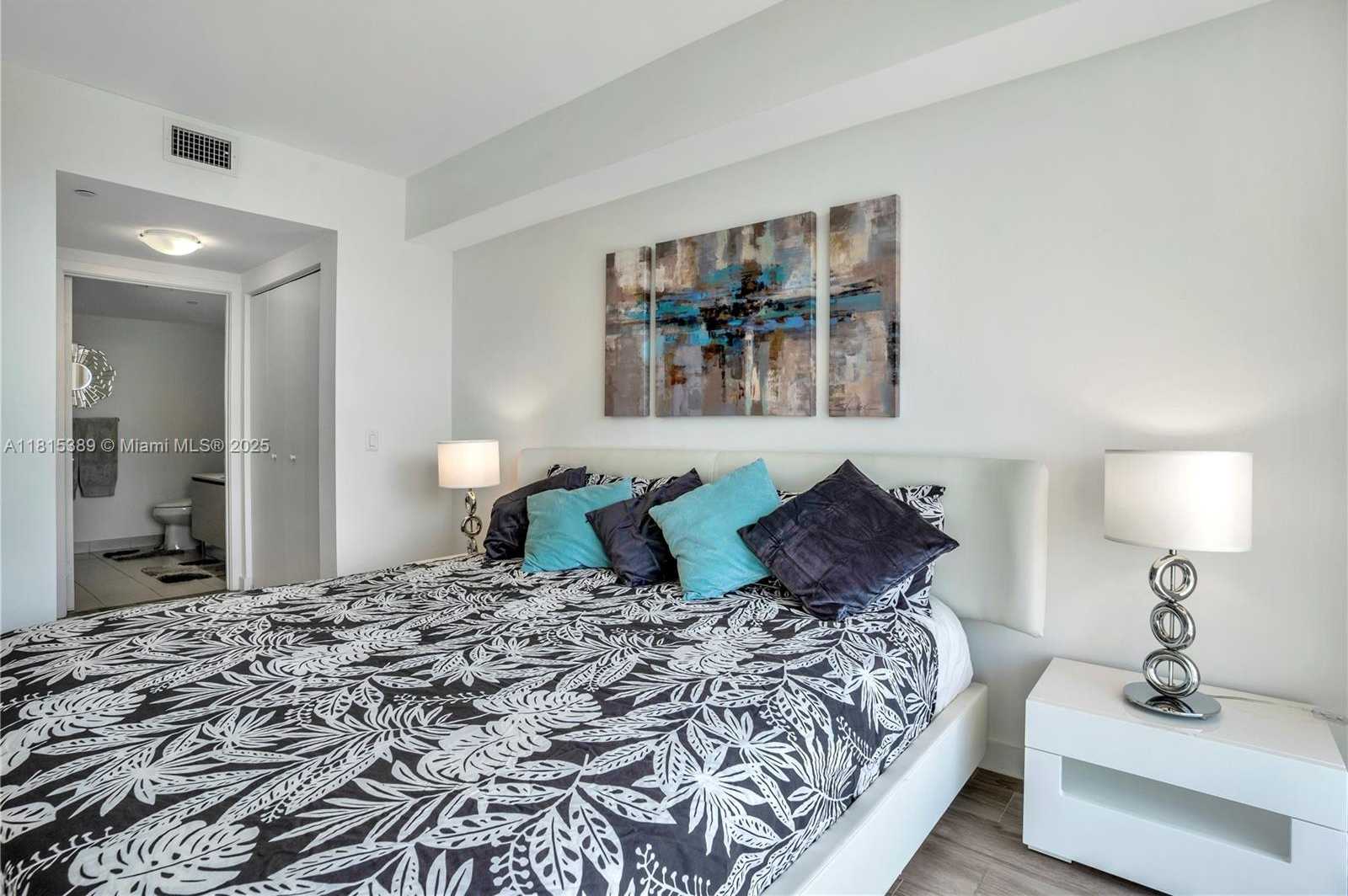 Small Image of 4250 BISCAYNE BLVD #1116, Miami Number 5