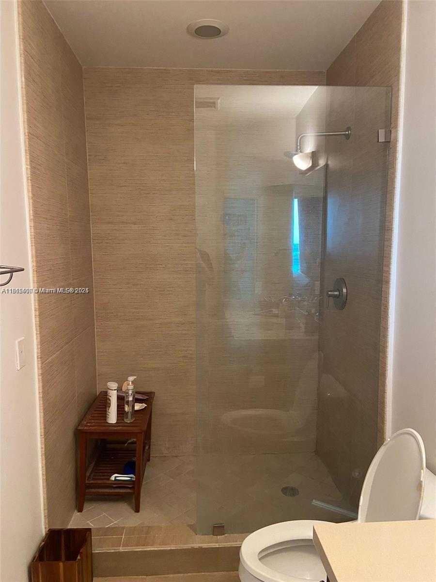 Small Image of 7928 EAST DR #702, North Bay Village Number 17