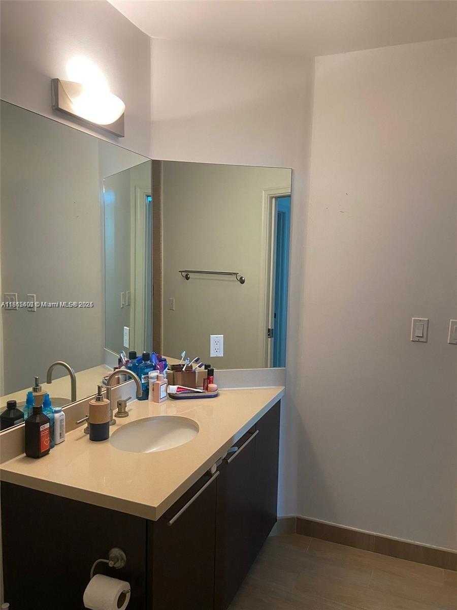 Small Image of 7928 EAST DR #702, North Bay Village Number 18