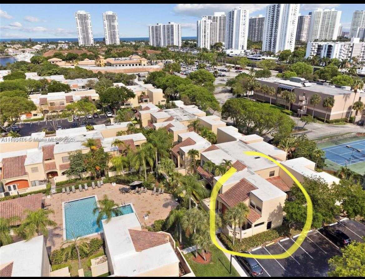 Small Image of 20903 LEEWARD CT #311-1, Aventura Number 18