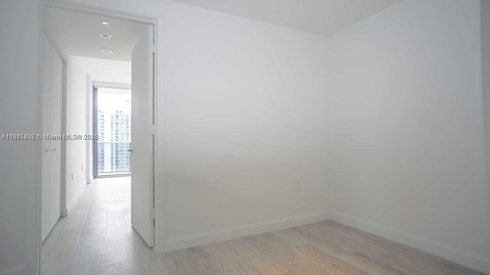 Small Image of 45 SOUTH WEST 9TH ST #3303, Miami Number 11