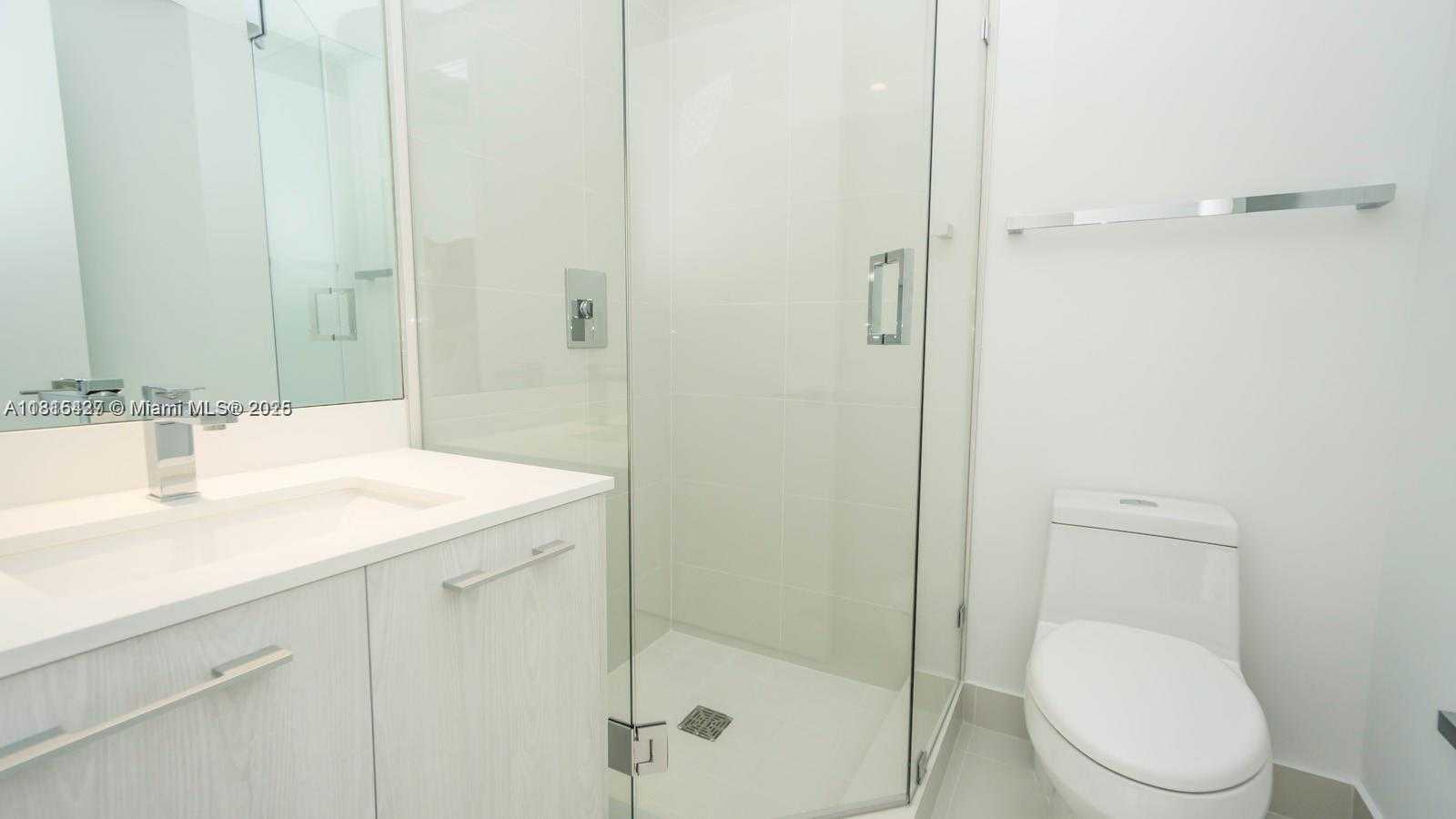 Small Image of 45 SOUTH WEST 9TH ST #3303, Miami Number 16