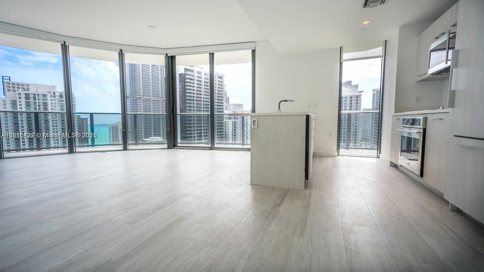 Small Image of 45 SOUTH WEST 9TH ST #3303, Miami Number 5
