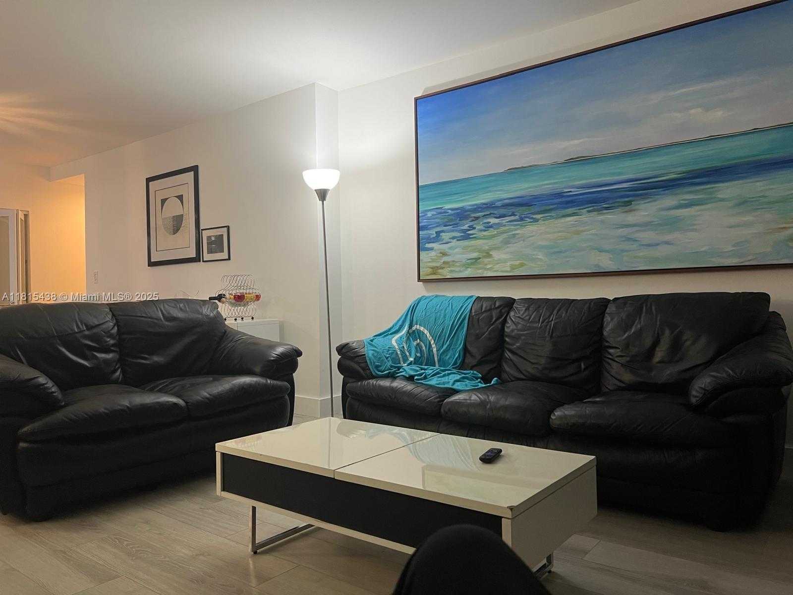 Small Image of 300 BAYVIEW DR #214, Sunny Isles Beach Number 5