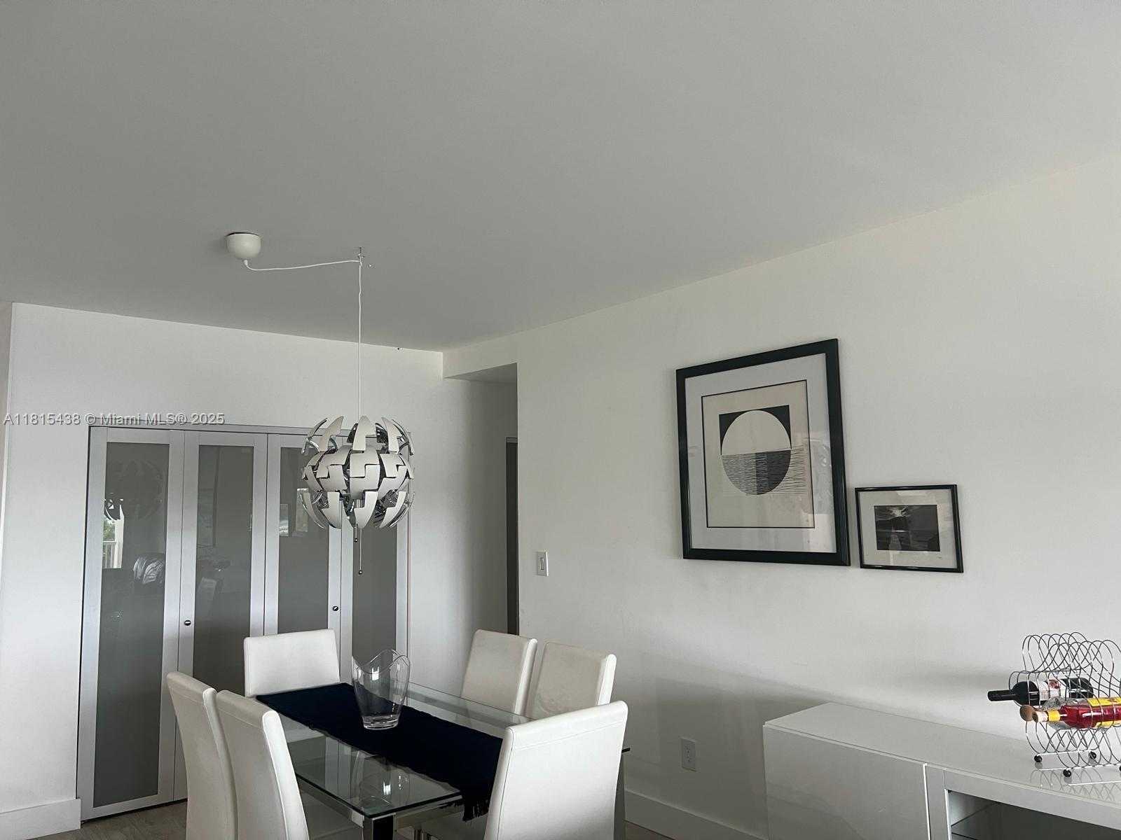 Small Image of 300 BAYVIEW DR #214, Sunny Isles Beach Number 8