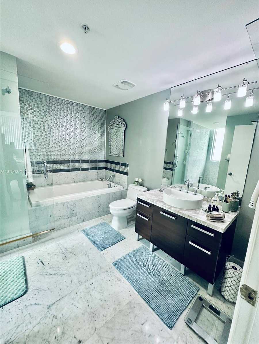 Small Image of 253 NORTH EAST 2ND ST #1602, Miami Number 13
