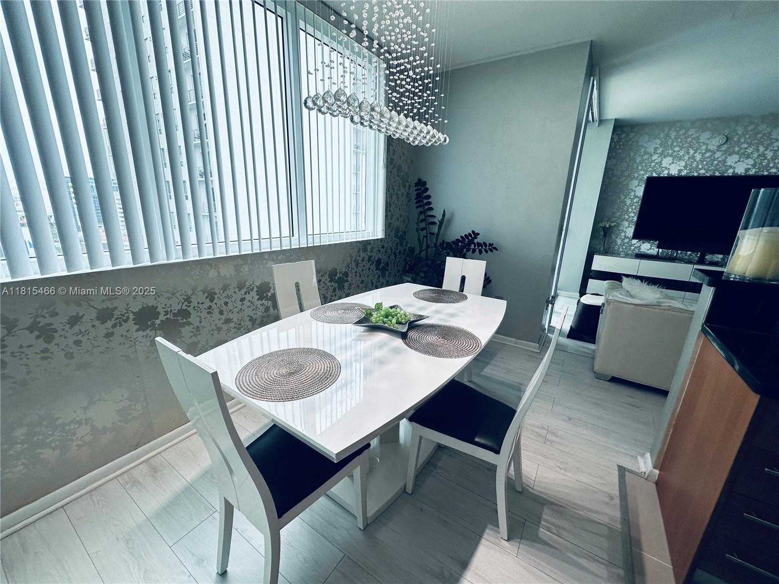 Small Image of 253 NORTH EAST 2ND ST #1602, Miami Number 17