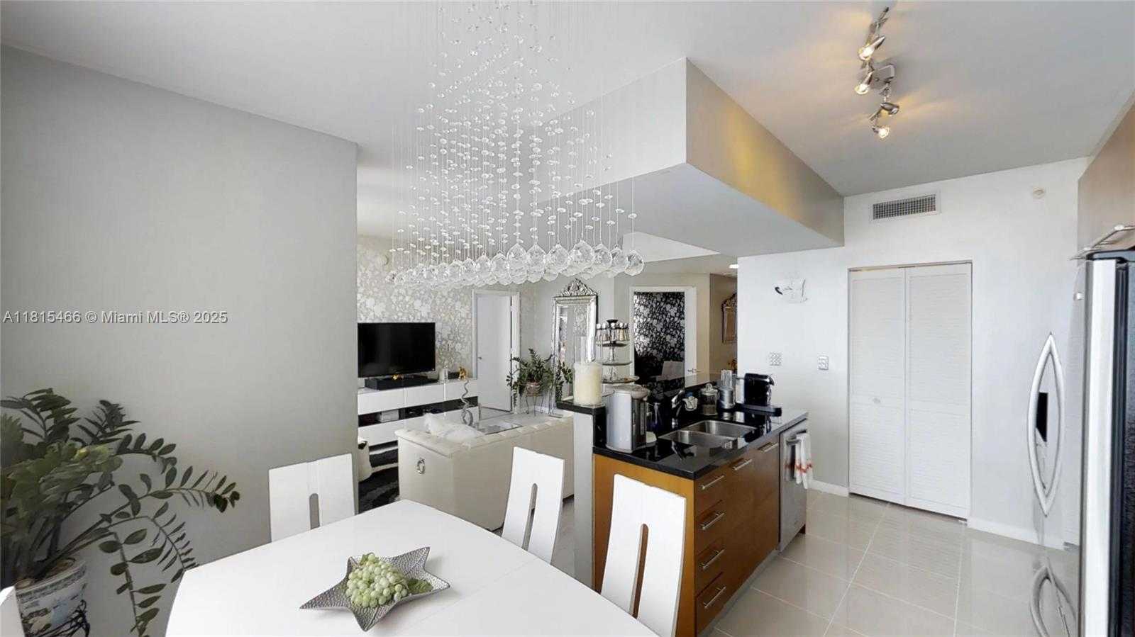 Small Image of 253 NORTH EAST 2ND ST #1602, Miami Number 9