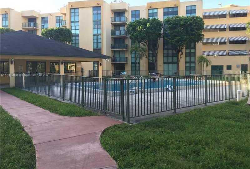 Small Image of 11790 SOUTH WEST 18 ST #124, Miami Number 23
