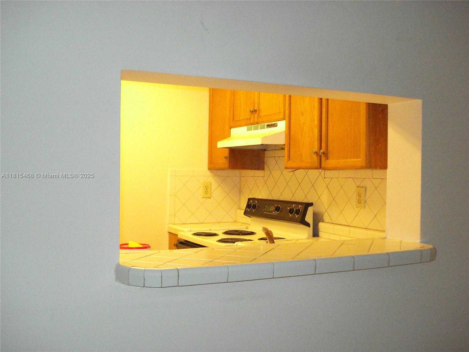 Small Image of 11790 SOUTH WEST 18 ST #124, Miami Number 6