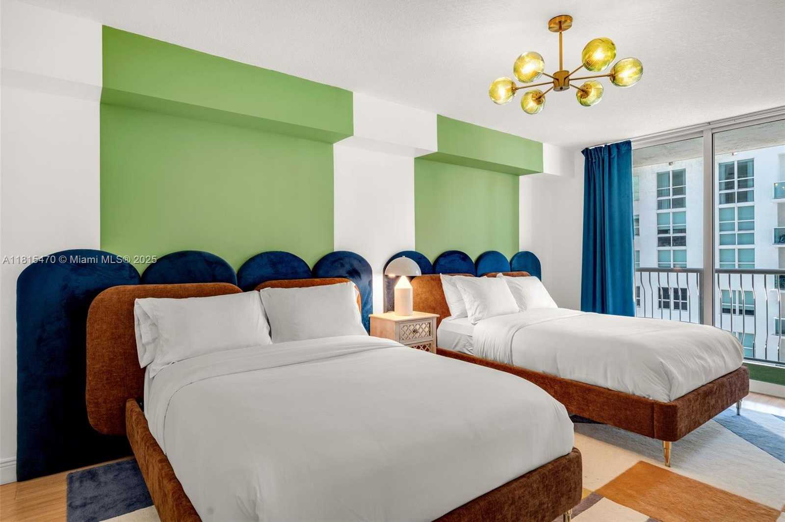 Small Image of 1200 BRICKELL BAY DR #2409, Miami Number 11