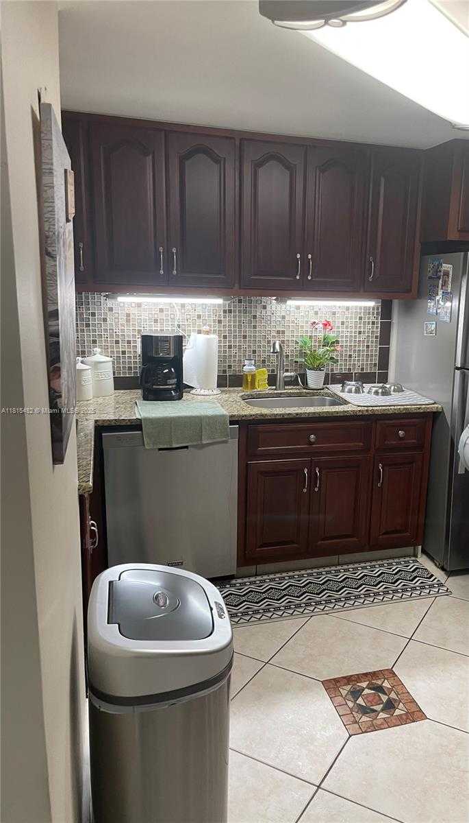 Small Image of 801 BRICKELL BAY DR #767, Miami Number 10