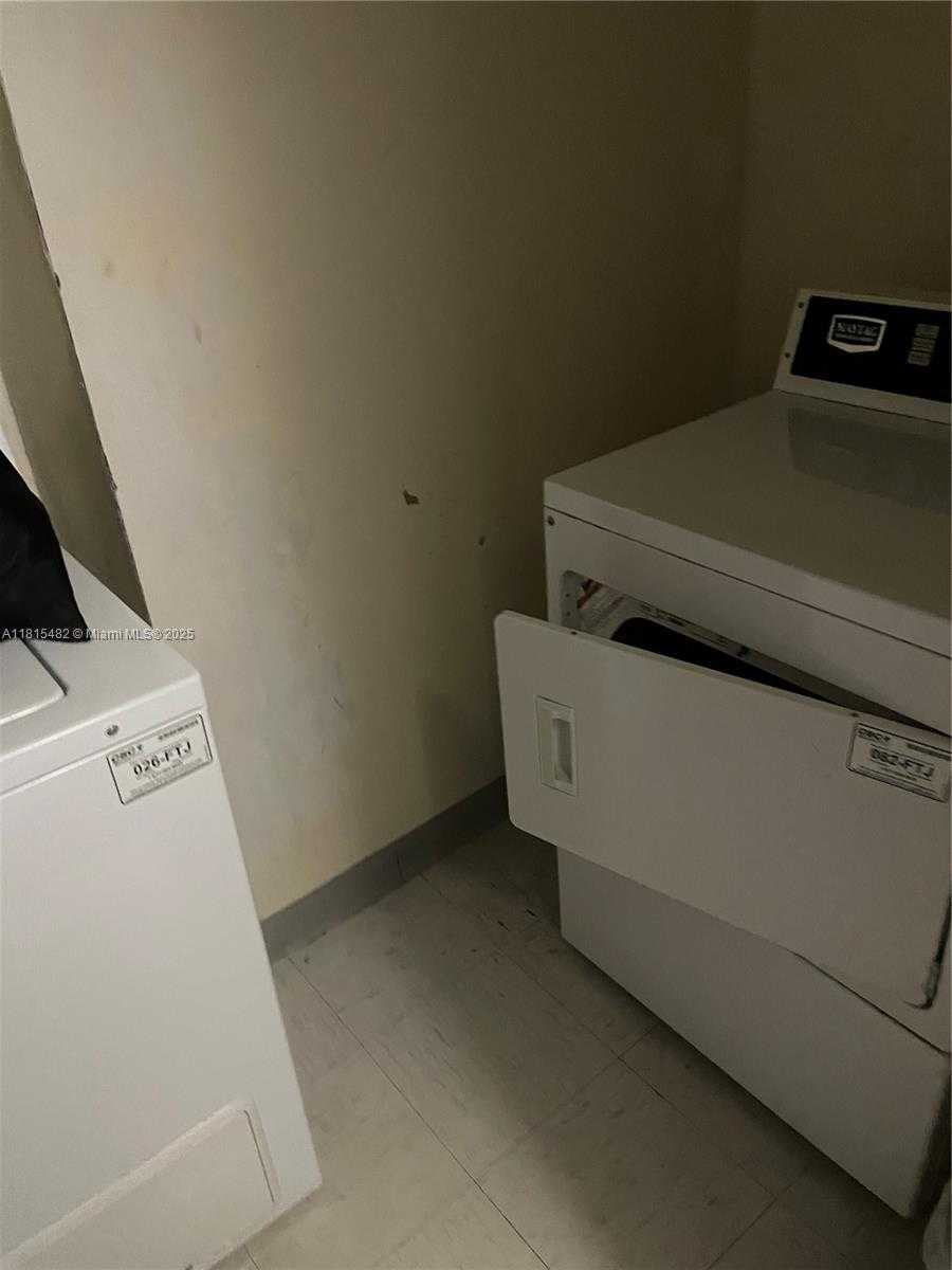Small Image of 801 BRICKELL BAY DR #767, Miami Number 5