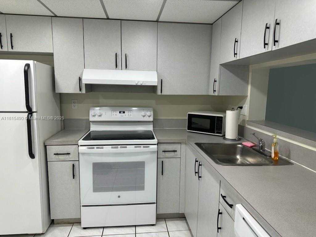Small Image of 10815 SOUTH WEST 112 AVE #115, Miami Number 5