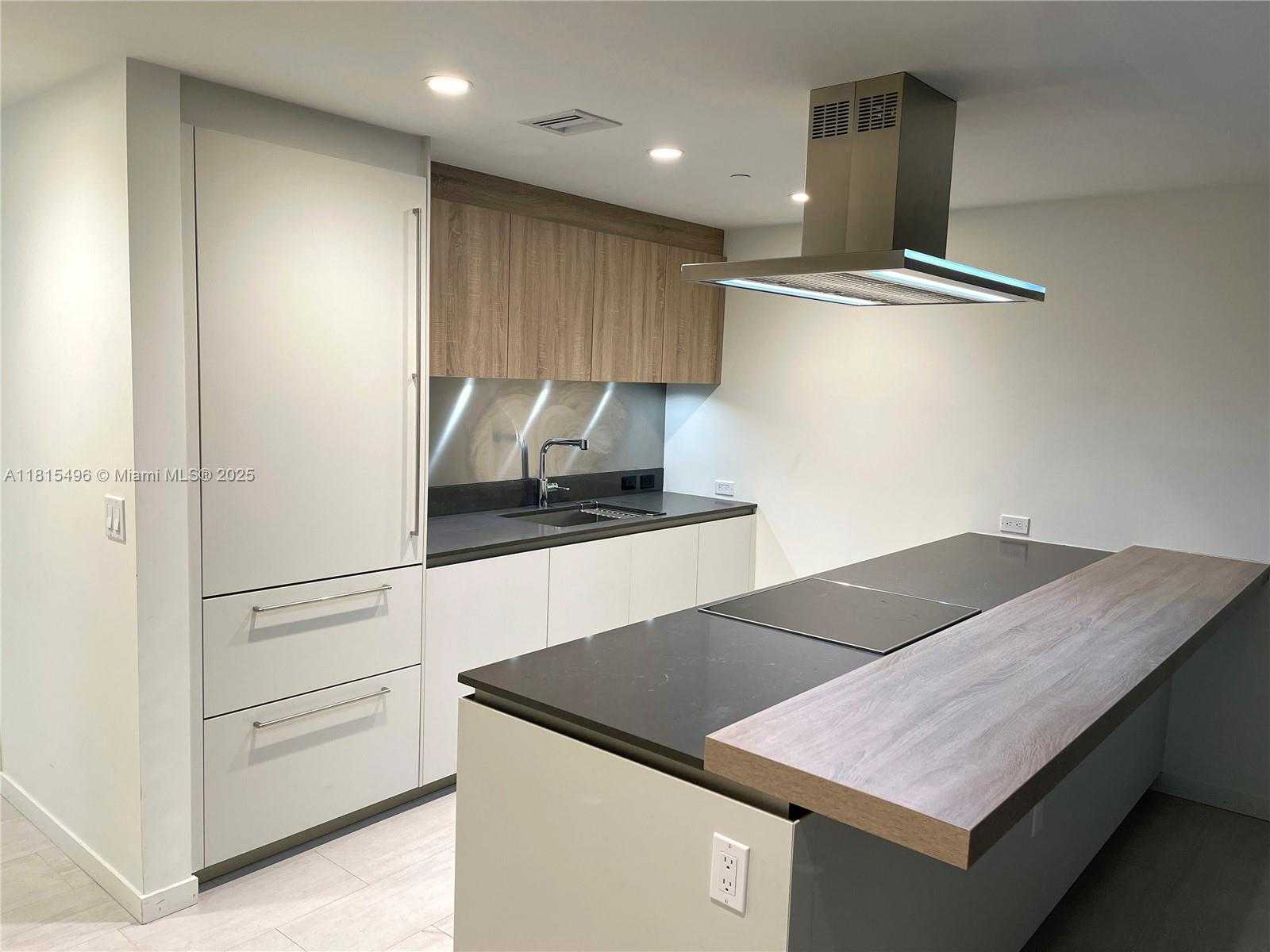 Small Image of 1000 BRICKELL PLZ #3507, Miami Number 14