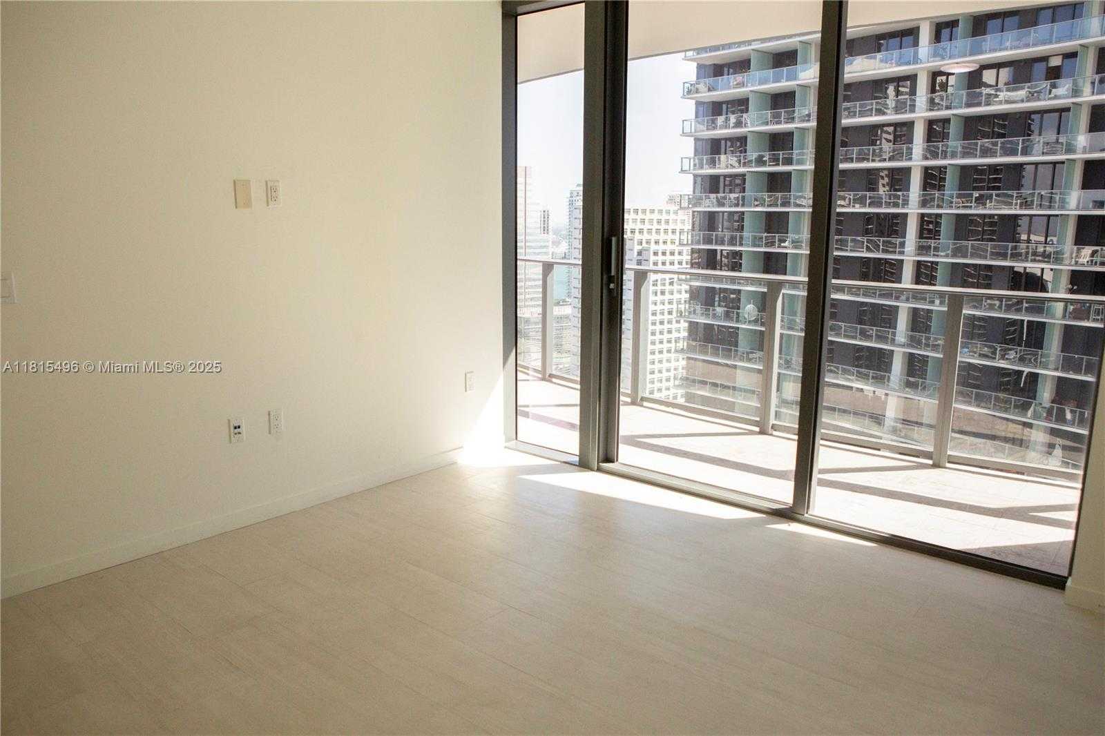 Small Image of 1000 BRICKELL PLZ #3507, Miami Number 8