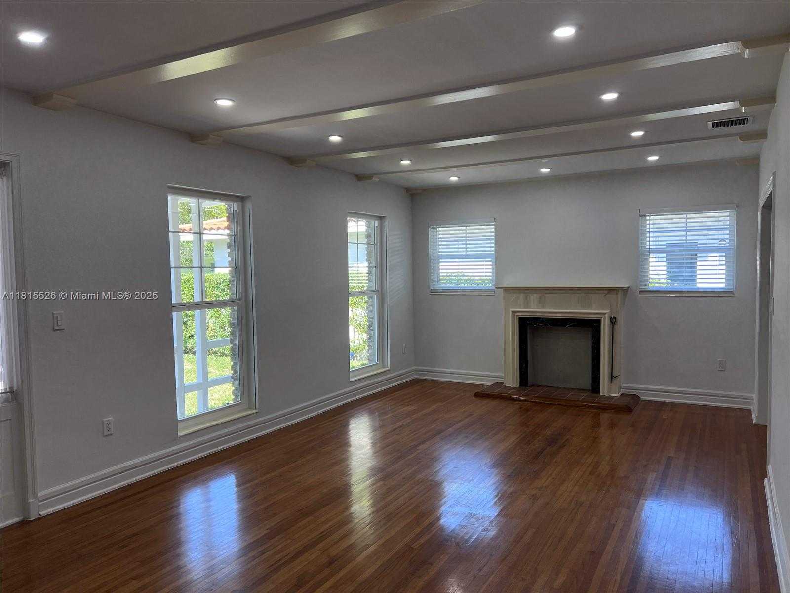 Small Image of 1452 URBINO AVE, Coral Gables Number 15