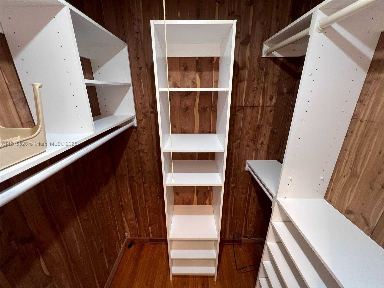 Small Image of 1452 URBINO AVE, Coral Gables Number 21