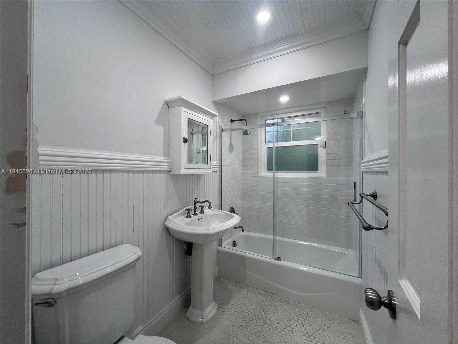 Small Image of 1452 URBINO AVE, Coral Gables Number 4