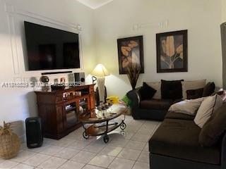 Small Image of 6528 #6528, Hialeah Number 2