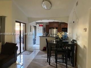 Small Image of 6528 #6528, Hialeah Number 3
