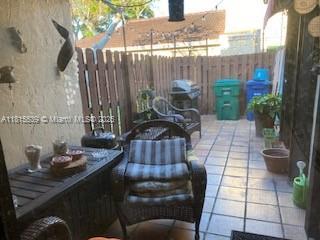 Small Image of 6528 #6528, Hialeah Number 5
