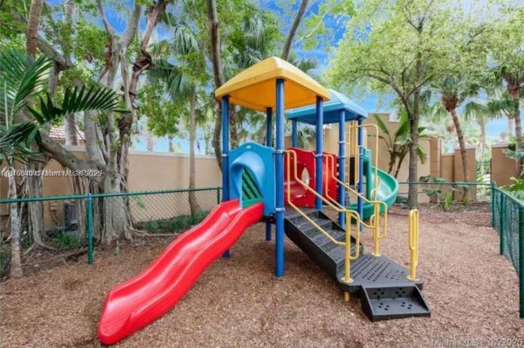 Small Image of 19601 EAST COUNTRY CLUB DRIVE #7-203, Aventura Number 31